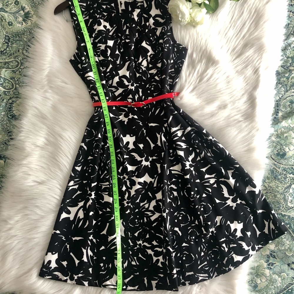 DRESS BARN Sleeveless Floral Fit & Flare Dress - Picture 12 of 16